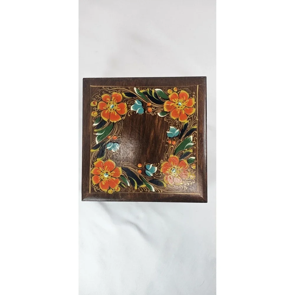 Vintage Hand Painted Wood Trinket Box‎ Floral Folk Art Jewelry Box Hinged Lid